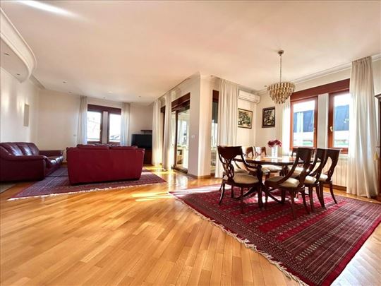 Izdaje se lux stan 145 m2 – Hram Sv. Save-Garaža I