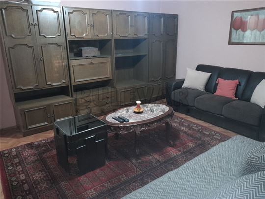 Izdaje se stan kod Gradske bolnice