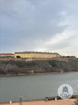 Izdavanje stana – poslovni prostor | Kej Žrtava Ra