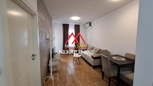 Kraljev Park - 38m2 - jednoiposoban stan