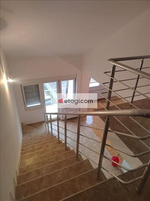 Luksuzan duplex u širem centru Pančeva