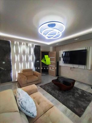 Luksuzan, komforan 4.0 stan u centru ID#6549