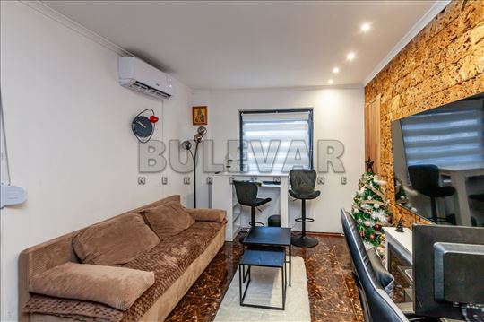 Luksuzna garsonjera 23m²  Pasi Poljana