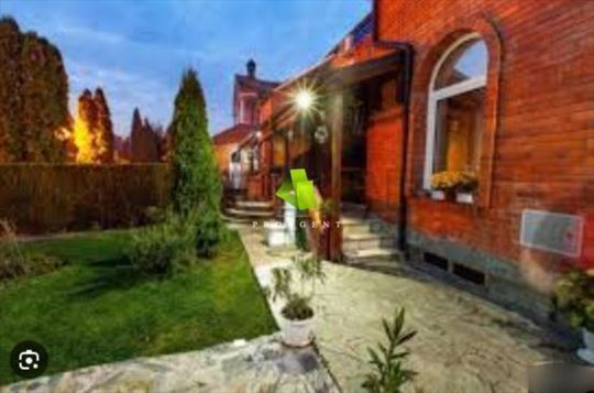 Luksuzna kuća u naselju Beverli Hils ID#6769