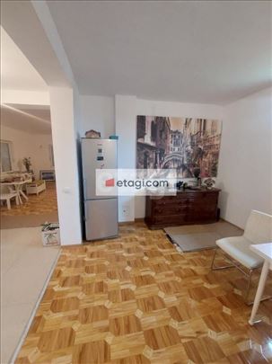 Na prodaju lepa, prostrana kuća  u Ivanovu u mirno