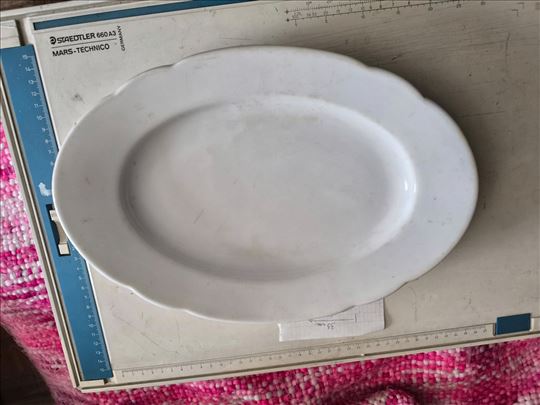 Posluzavnik, porcelan, 33/22.5 cm, preko 100 godin