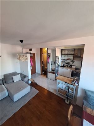 Prelep trosoban duplex na Grbavici ! Tolstojeva !