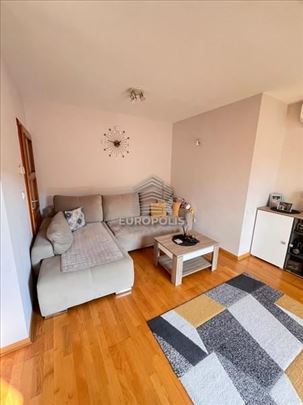 Prodaja trosoban uknjižen stan na odličnoj lokacij