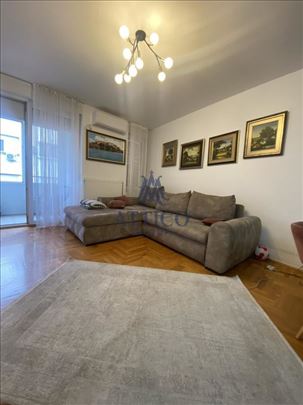 Retkost U Ponudi – Troiposoban stan sa garažom na 