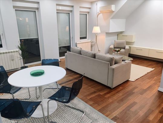 Vračar lux 2-soban stan moderno namešten 