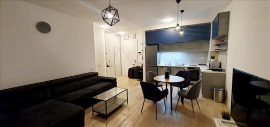 A blok, novogradnja, garaža, ID 23560