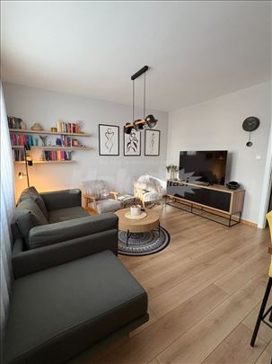 Dvoiposoban stan sa privatnim dvorištem 45 m2