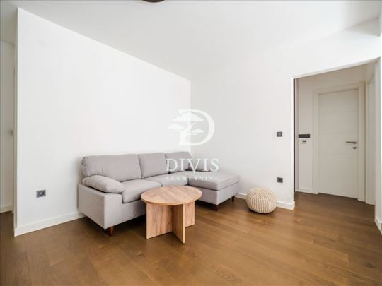 izdajemo moderno namešten 2.5 stan, Banjička šuma