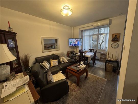 Kod Takovske, Ilije Garašanina, 73(T), renoviran 