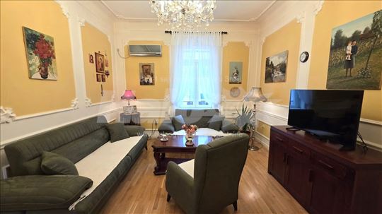 Krunska – Molerova, I, cg, salonac, renoviran