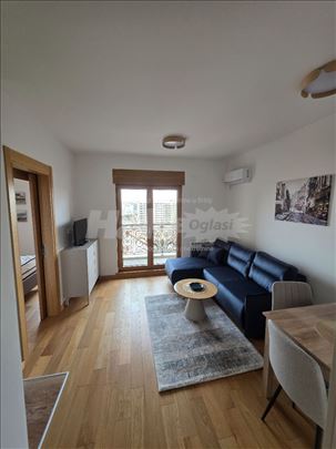 Lux stan na Voždovcu, novogradnja