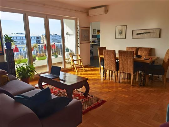 Moderan 4.0 soban stan sa terasom 