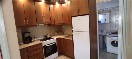 Na prodaju stambeni komplex u centru Leptokarije