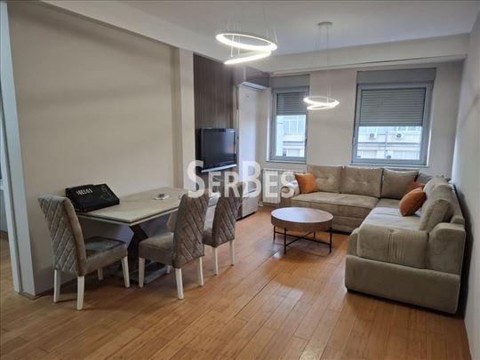 Nov lux 2.0 stan 52m2 u centru ID#1738