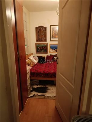 Novi Beograd, jednoiposoban stan kod Fontane ID#54