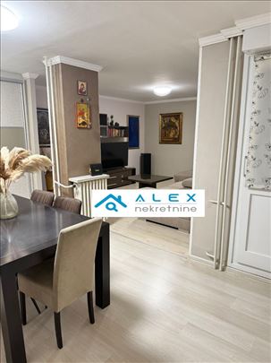 Odličan trosoban stan na Limanu 