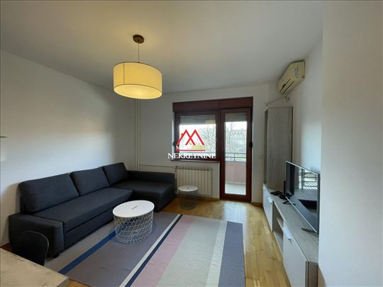 Stari grad - 52m2 - jednoiposoban stan