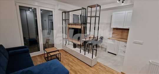 Vidikovac kod Meka, stan sa garažom