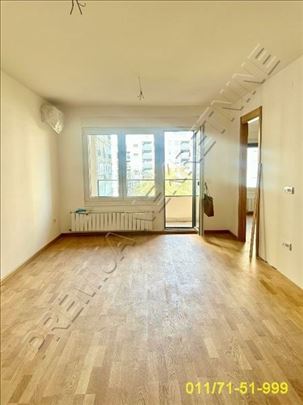 3.0 Vračar, Sime Igumanova, 74m2