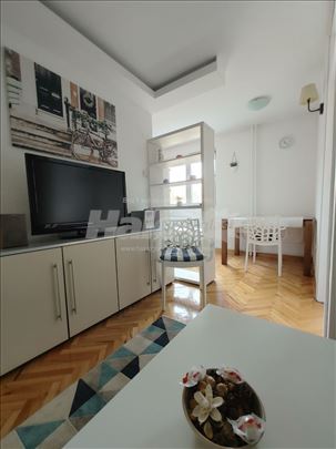 Fontana NBgd, namesten, vlasnik