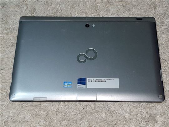 Fujitsu Stylish  Q702 4gb 256gb SSD i5 tablet