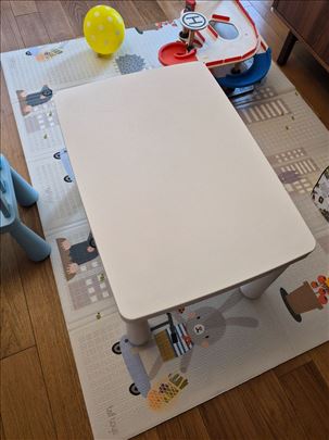 Ikea mammut deciji sto