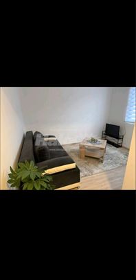  Izdaje se namesten stan 30 m2 ledine novi beograd