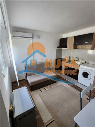 Izdaje se stan u centru