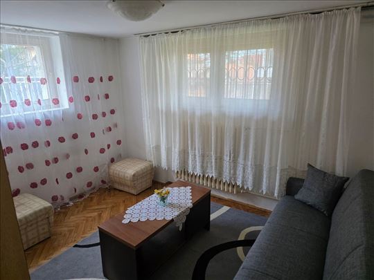 Izdavanje komforne garsonjere,Gostivarska