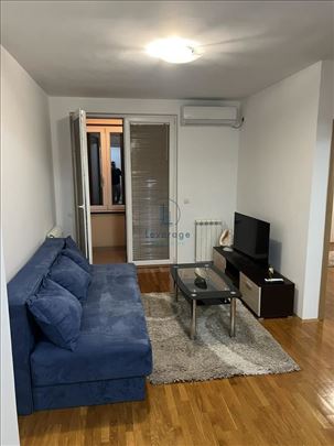 Karaburma, Aleksandra Fleminga, 50m2