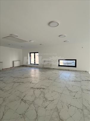 Kragujevac- Knez Mihajlova -100% renoviran lokal