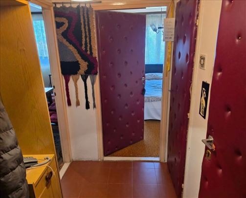 Prodaja 1.5 stana,Rusanj