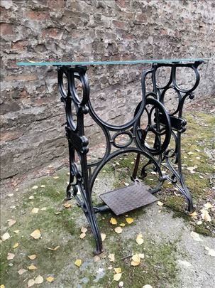 Stakleni retro sto unikat