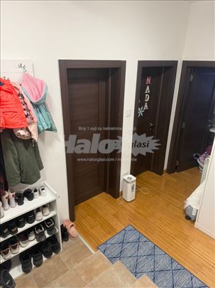 Stan u prizemlju sa sopstvenim dvoristem