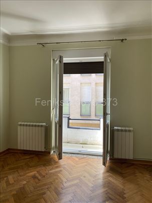 Izdavanje stana  Bregalnička