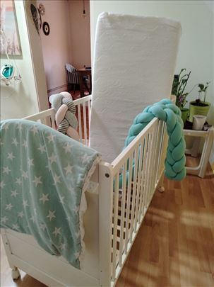 Krevetac sa dusekom, 2 kompleta posteljina