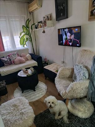 Prodaje se lep jednosoban stan na Aerodromu