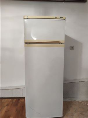 Prodajem polovni kombinovani Candy frižider 