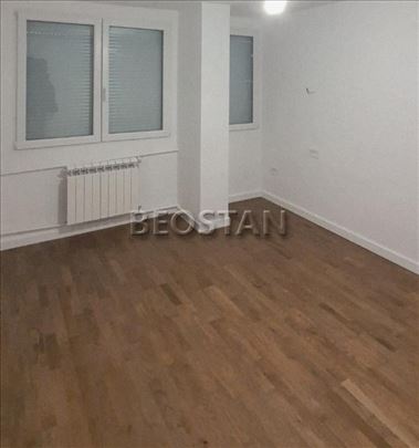 Širi centar - Zvezdara konjarnik #66182