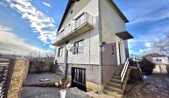 Zrenjanin, Dolja, Kuća, 3.0, 162m2