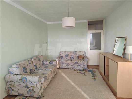 1,5soban stan , kod starog hotela Jugoslavija 