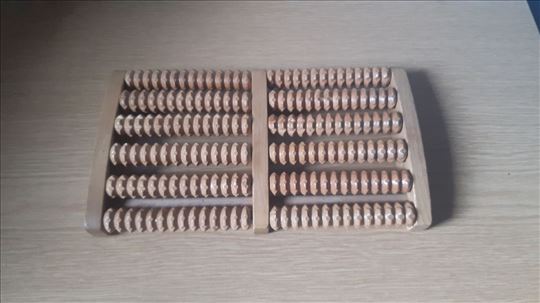 Drveni masazer za stopala