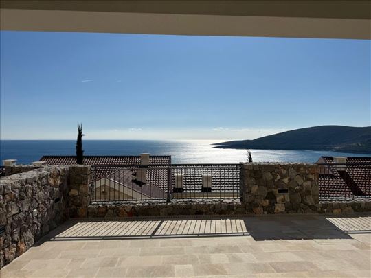 Luštica Bay,  Marina Village, retko u ponudi , LUX