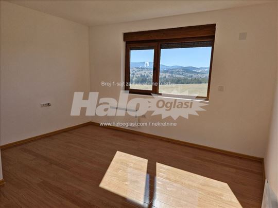 Uknjižen useljiv nov stan, direktna prodaja