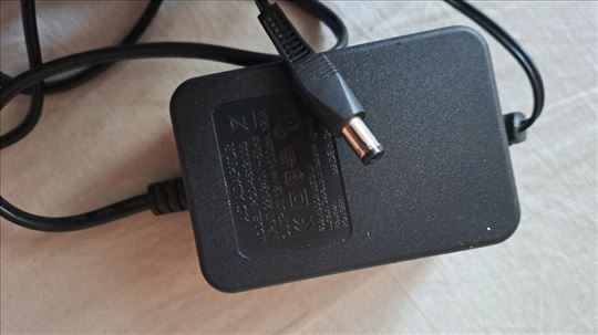AC Adapter za laptop 